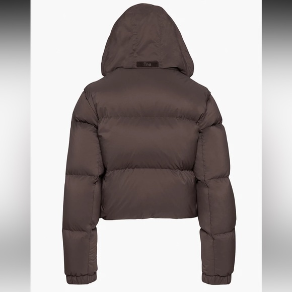 ARITZIA MEGA PUFF - Picture 3 of 10